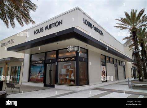 louis vuitton store jacksonville fl